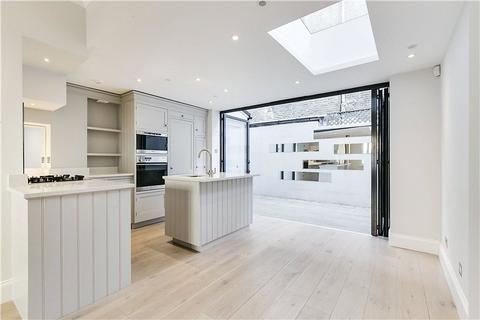 3 bedroom terraced house to rent, Orbain Road, Fulham, London