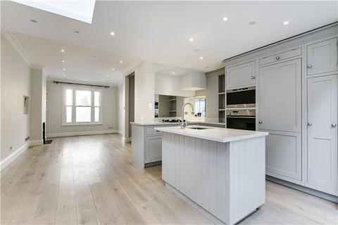 3 bedroom terraced house to rent, Orbain Road, Fulham, London