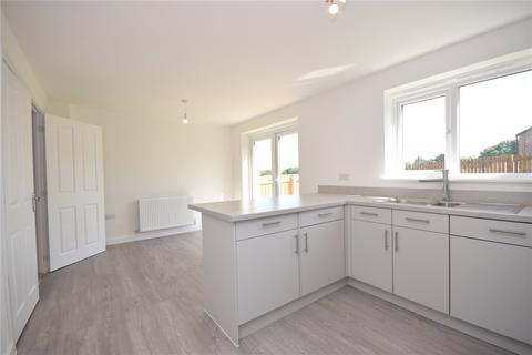 4 bedroom detached house to rent, Daisy Bank Avenue, Micklefield, Leeds, West Yorkshire