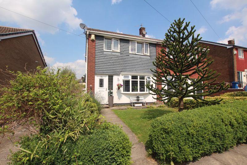 Royal Avenue, Heywood OL10 2DG 3 bed semidetached house £175,000