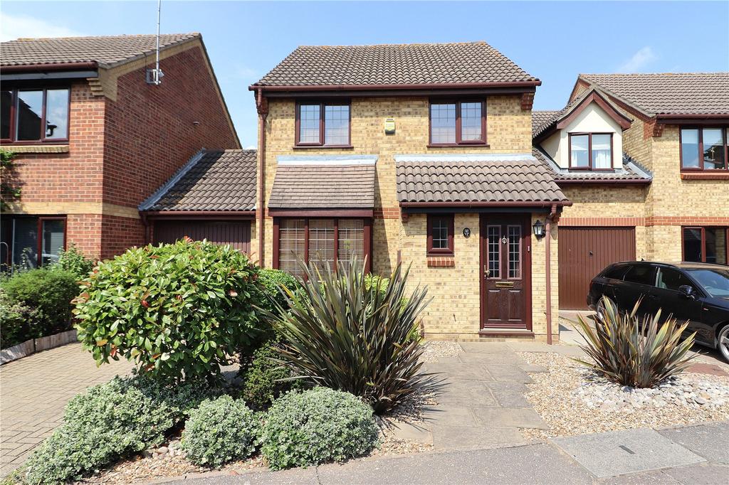 Redmayne Drive, Chelmsford, CM2 3 bed link detached house £440,000