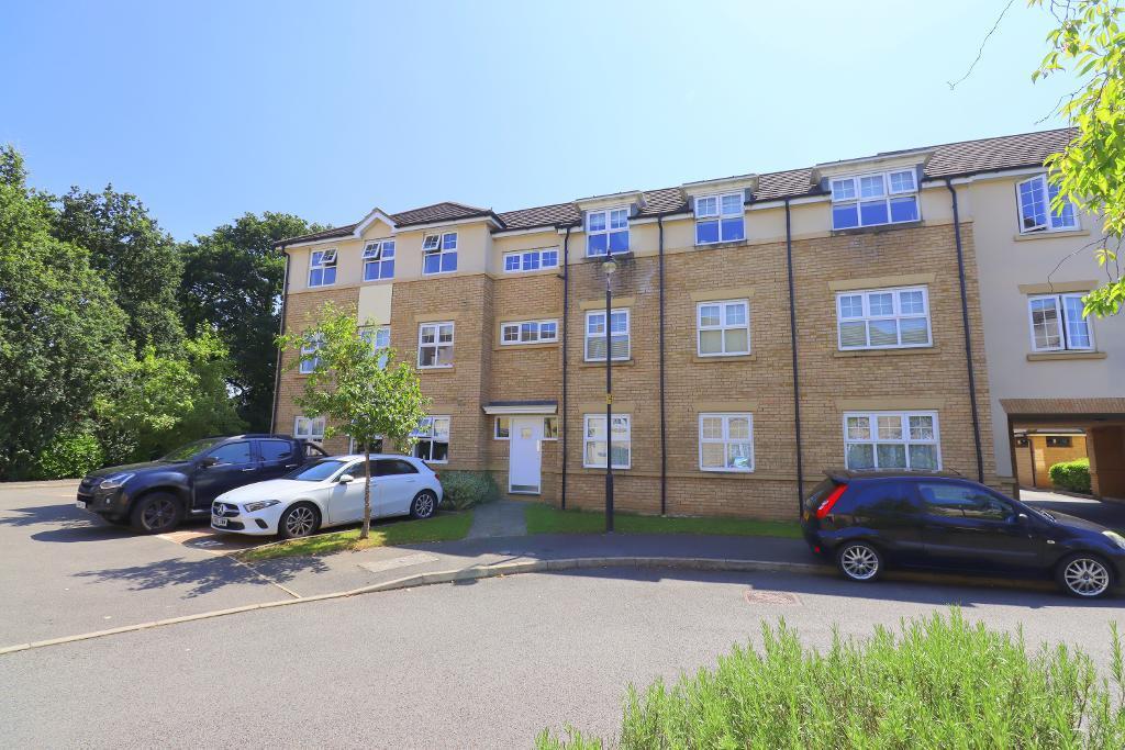 The Hawthorns, Flitwick... 2 bed apartment £220,000