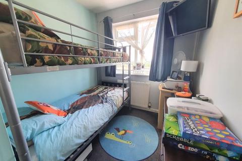 63 Well Cross Road, Gloucester, GL4 6RA