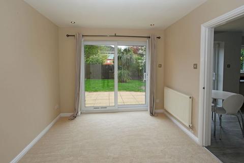 8 Hookacre Grove, Priorslee, Telford, TF2 9GG