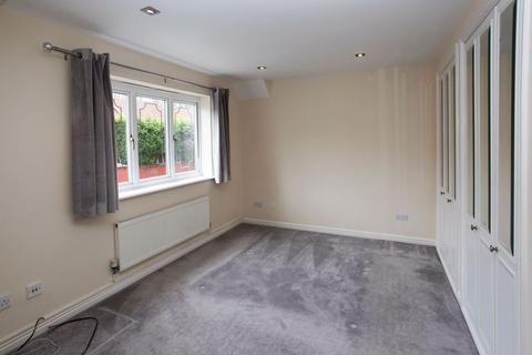 8 Hookacre Grove, Priorslee, Telford, TF2 9GG