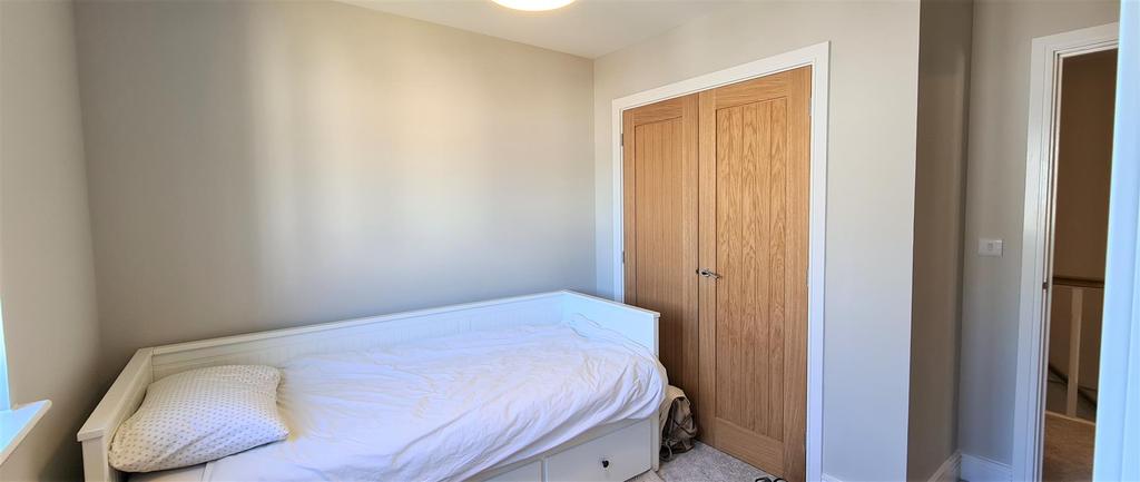 Second bedroom.jpg