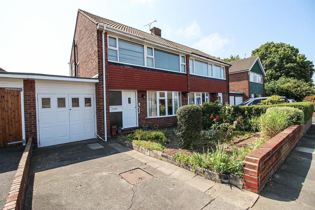 Hampton Road, North Shields 3 bed semidetached house £230,000