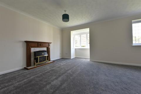 34 Hall Brow Close, Ormskirk, L39 2YX