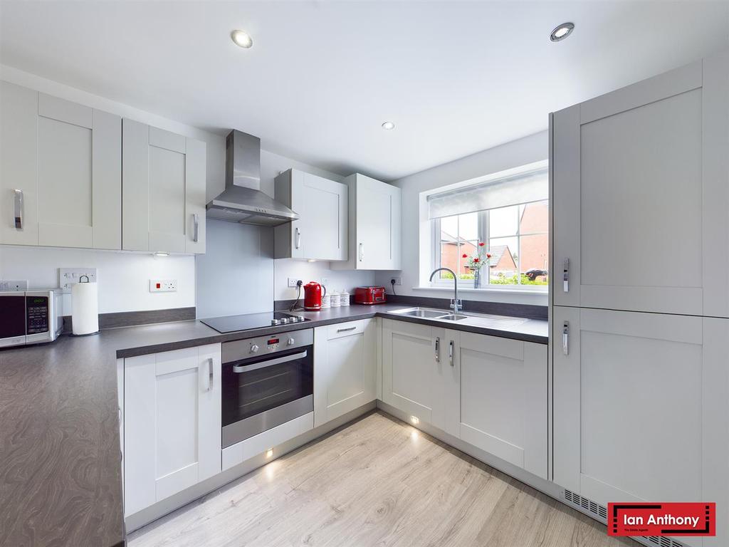 Glovers Way, Burscough, Ormskirk 3 bed semidetached house £249,950