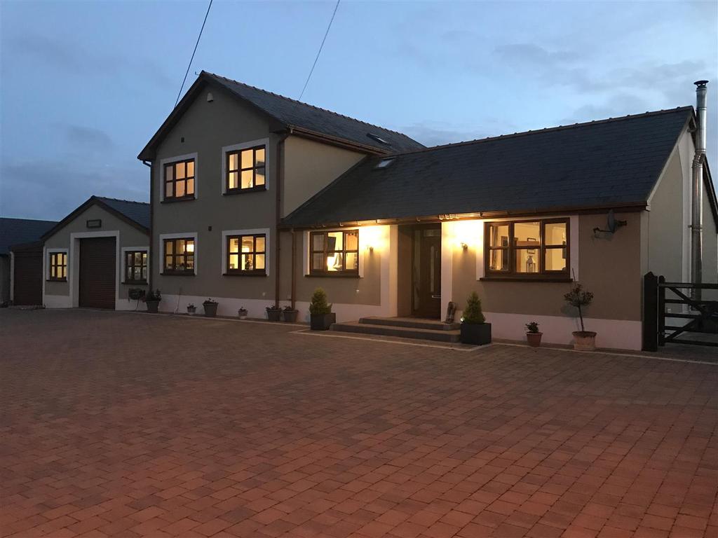 Hayscastle Cross, Hayscastle, Haverfordwest 5 bed detached house £500,000