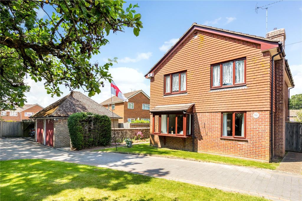 Folders Lane, Burgess Hill, West... 4 bed detached house £750,000