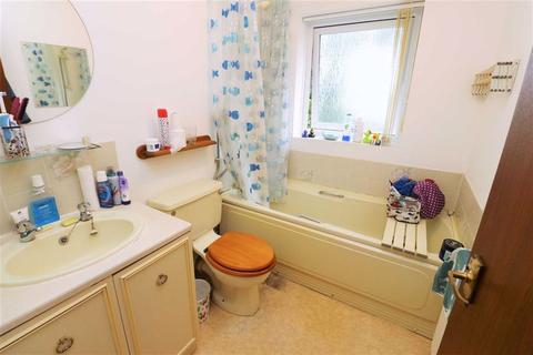 1 Field View Walk, Manchester, M16 8GU