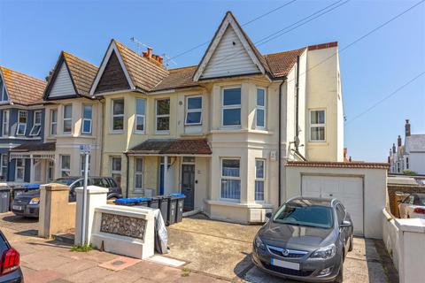 Flat 2, 2 Alexandra Road, Worthing, BN11 2DX