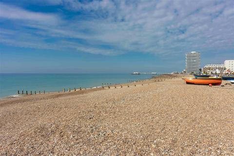 Flat 2, 2 Alexandra Road, Worthing, BN11 2DX