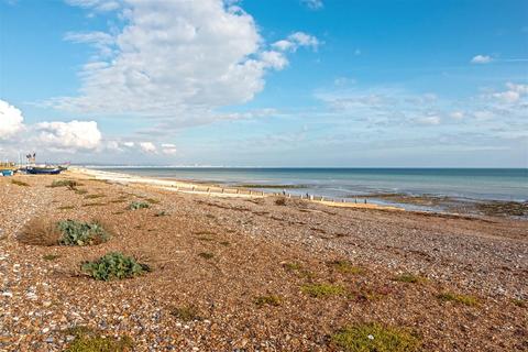 Flat 2, 2 Alexandra Road, Worthing, BN11 2DX
