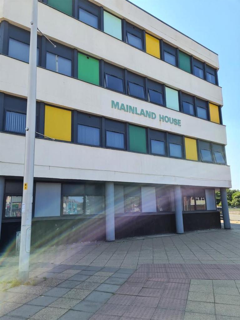 Mainland House, Stanley Road, Bootle 2 bed apartment £475 pcm (£110 pw)