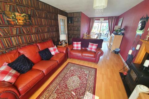 59 Beverley Avenue, Nuneaton, CV10 9JP