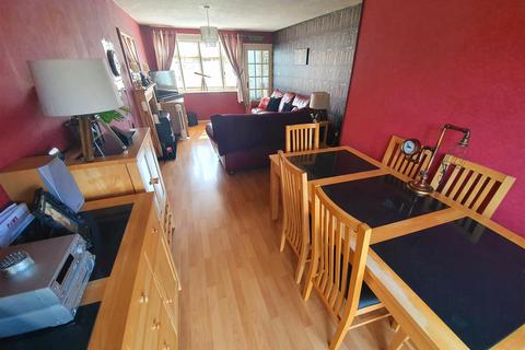 59 Beverley Avenue, Nuneaton, CV10 9JP