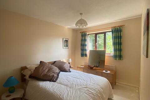 33 Kentstone Close, Northampton, NN2 8UH