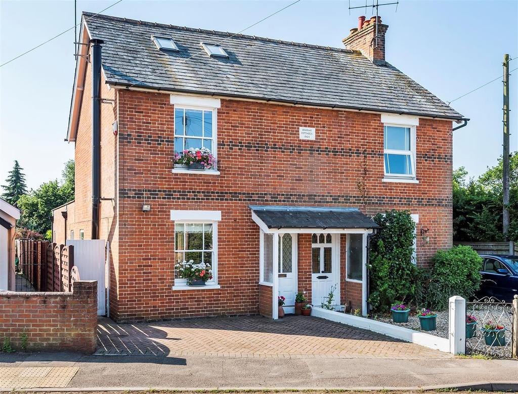 Evendons Lane, Wokingham, Berkshire, RG41 4AG 3 bed semidetached house