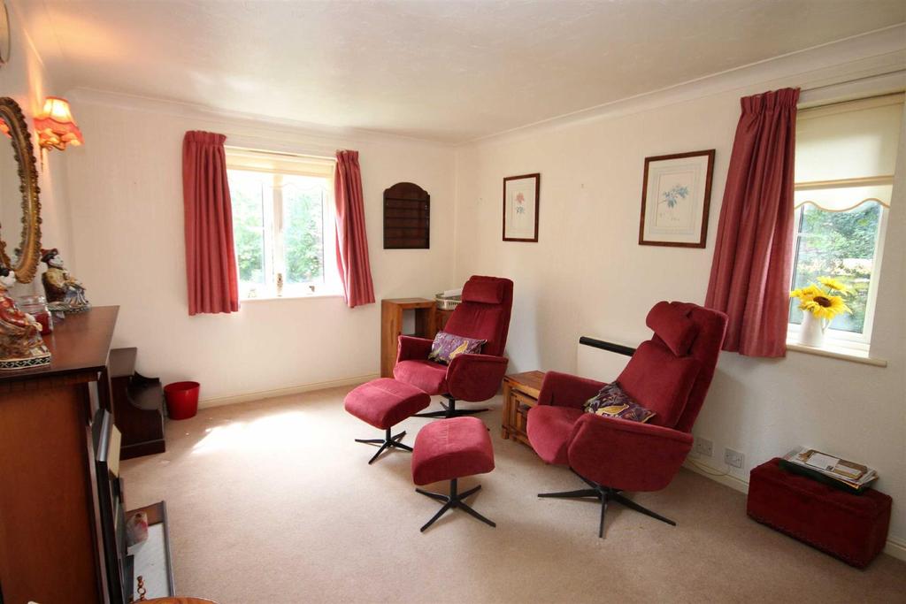 Mayfair Court, 290 Park Road, Timperley 1 bed retirement property £