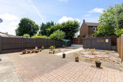 21 Jersey Close, Kennington, Ashford, TN24 9LD