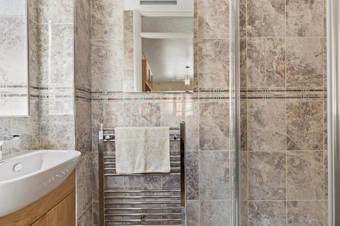 21 Jersey Close, Kennington, Ashford, TN24 9LD