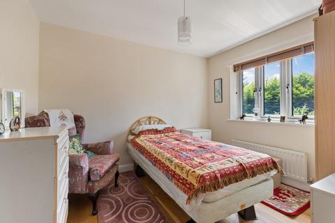 21 Jersey Close, Kennington, Ashford, TN24 9LD