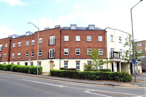 2 bedroom apartment to rent - Metro Court, Amersham, Buckinghamshire, HP6