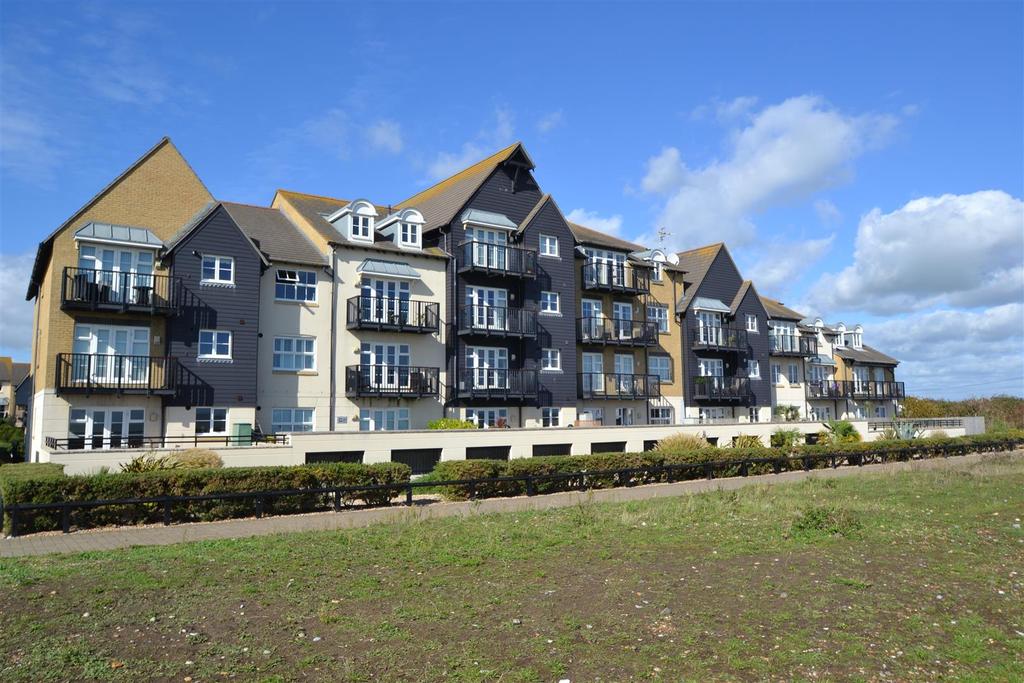 Chatham Green, Eastbourne 2 bed flat £310,000