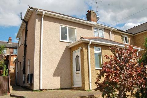 3 bedroom semi-detached house to rent - Brockhurst Road, Chesham, Buckinghamshire, HP5