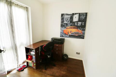 1 Adcock Walk, Orpington, BR6 9SY