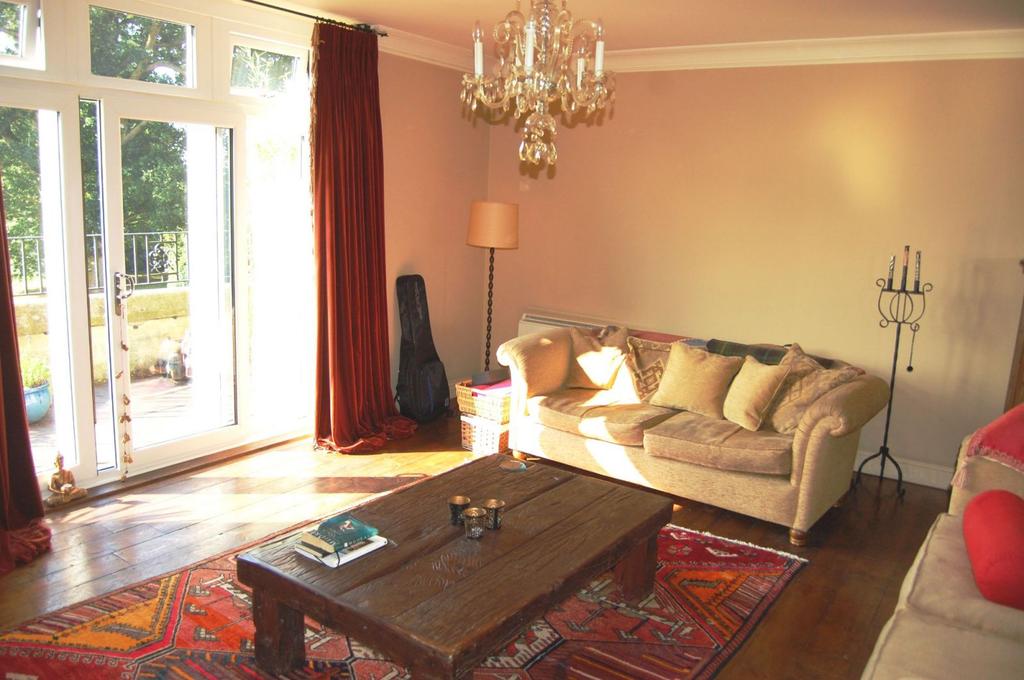 Watling Street, Norton, Daventry NN11... 2 bed flat £275,000