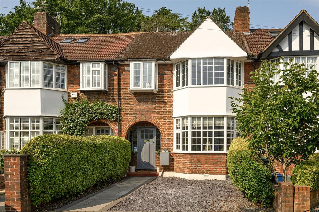 Michelham Gardens, Twickenham, UK, TW1 3 bed house £975,000