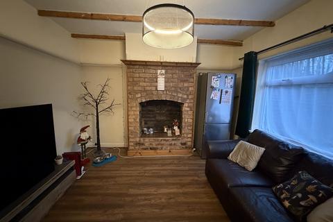 3 bedroom semi-detached house to rent, Dalbury Road, Hall Green , Birmingham  B28