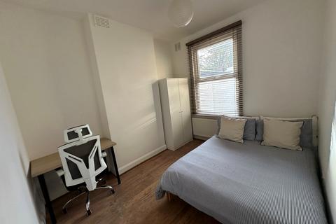 undefined, Kirkwood Road, Nunhead, London, SE15
