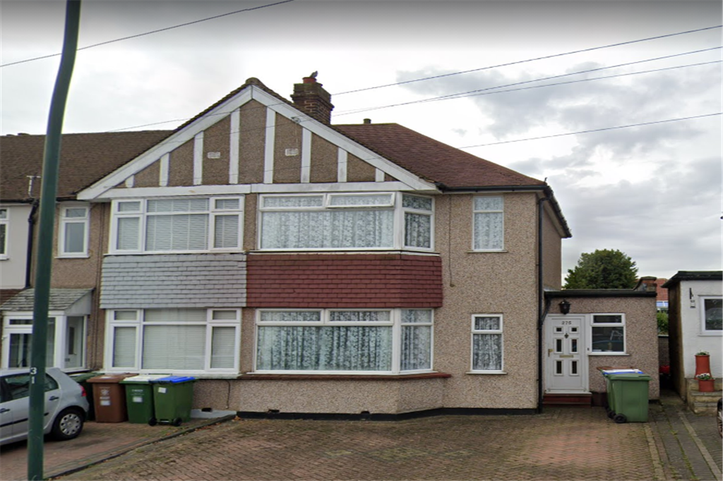 Sutherland Avenue, Welling, Kent 2 bed end of terrace house £370,000