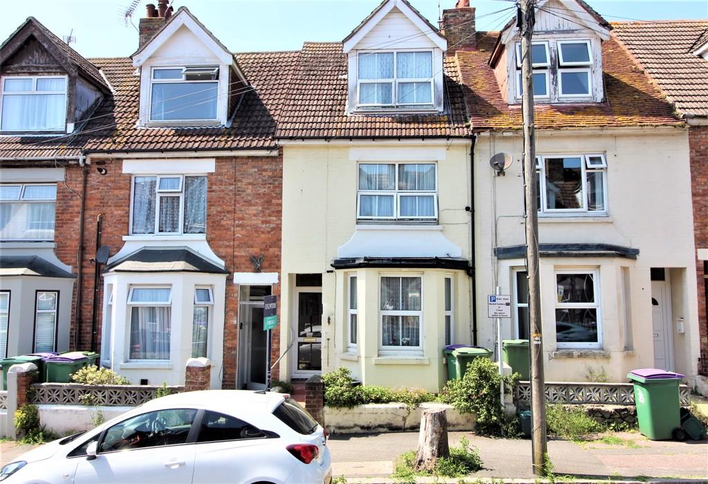Garden Road, Folkestone, Kent, CT19 5RA 3 bed terraced house £220,000