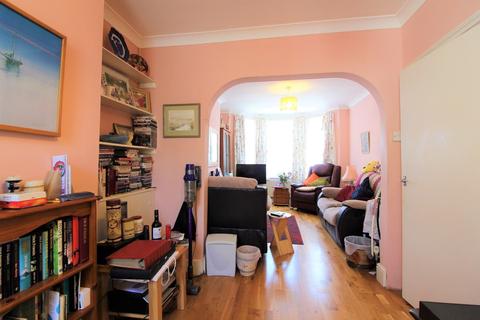 33 Garden Road, Folkestone, CT19 5RA