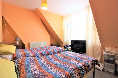 33 Garden Road, Folkestone, CT19 5RA