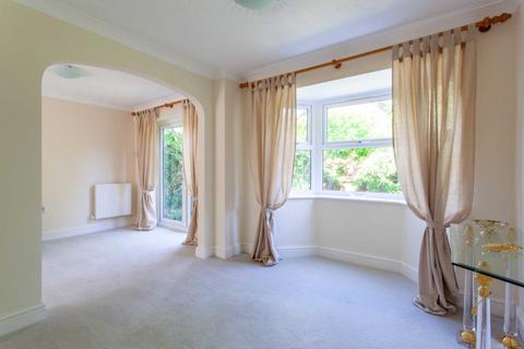 3 Elyham, Purley On Thames, Reading, RG8 8EN