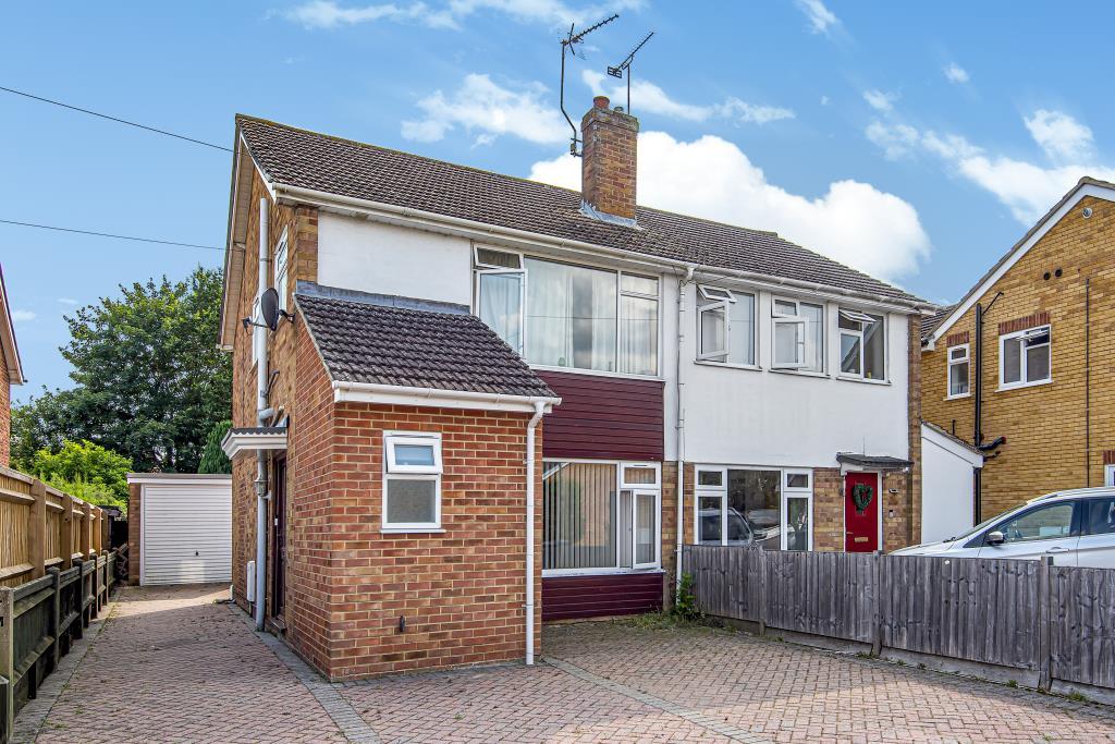 Didcot, Oxfordshire, OX11 3 bed semidetached house £375,000