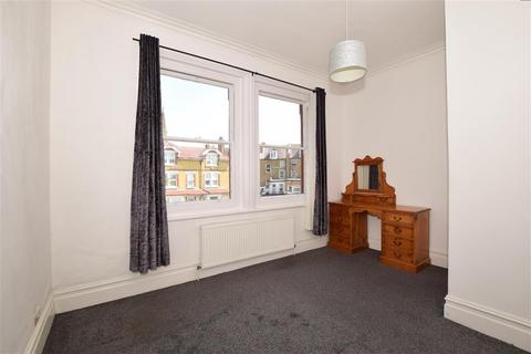 Flat 5, 29 Queens Road, Wallington, SM6 0AG