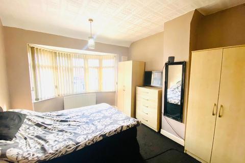 19 Blackacre Road, Dudley, DY2 8LZ
