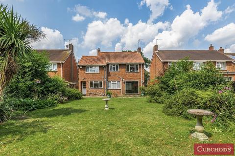 50 Pine Wood, Sunbury-on-thames, TW16 6SG