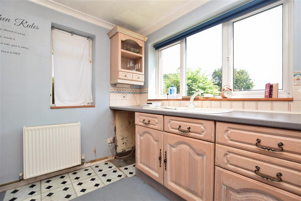 Kennedy Avenue, East Grinstead, West Sussex 3 bed semidetached house