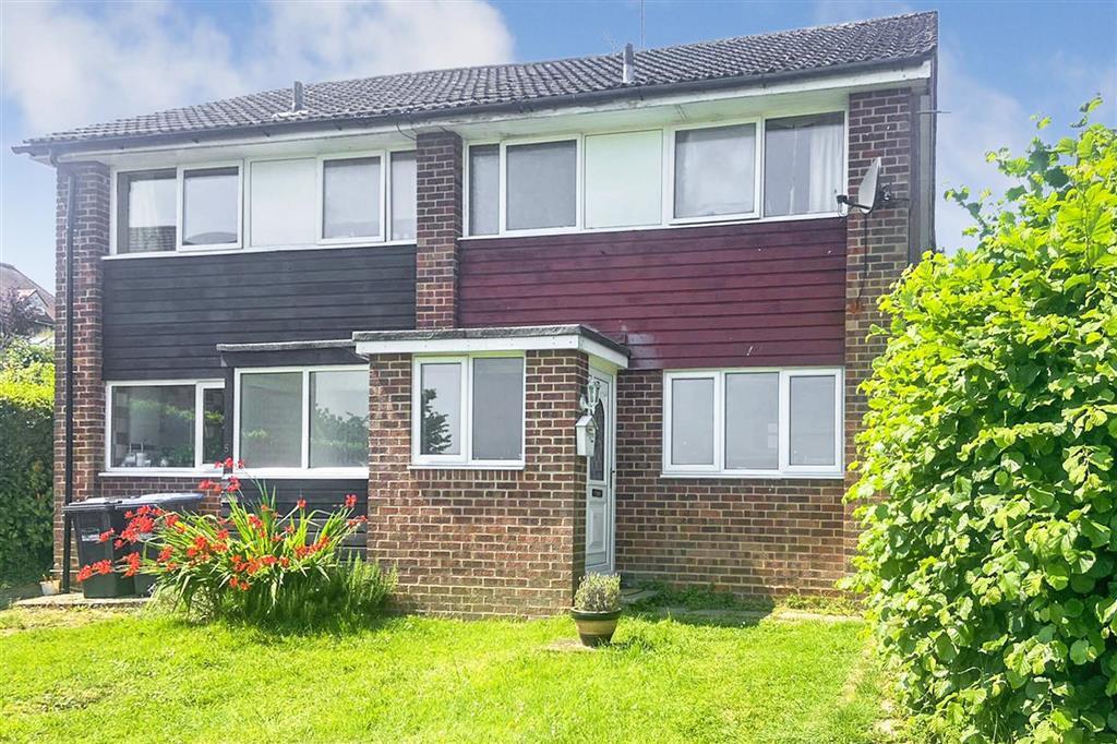 Kennedy Avenue, East Grinstead, West Sussex 3 bed semidetached house