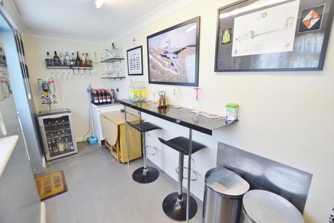 14 Winston Way, Ringwood, BH24 1QG