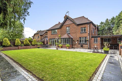 Garland Hill Farmhouse Chapmans Lane, Orpington, BR5 3JA