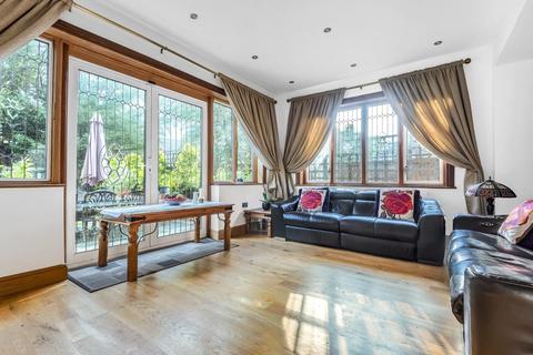 Garland Hill Farmhouse Chapmans Lane, Orpington, BR5 3JA